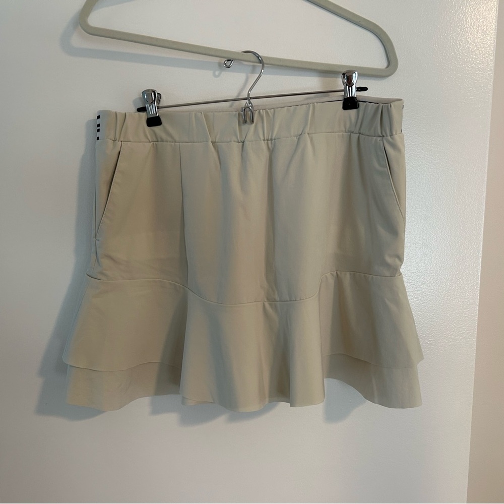 Vineyard Vines Skort